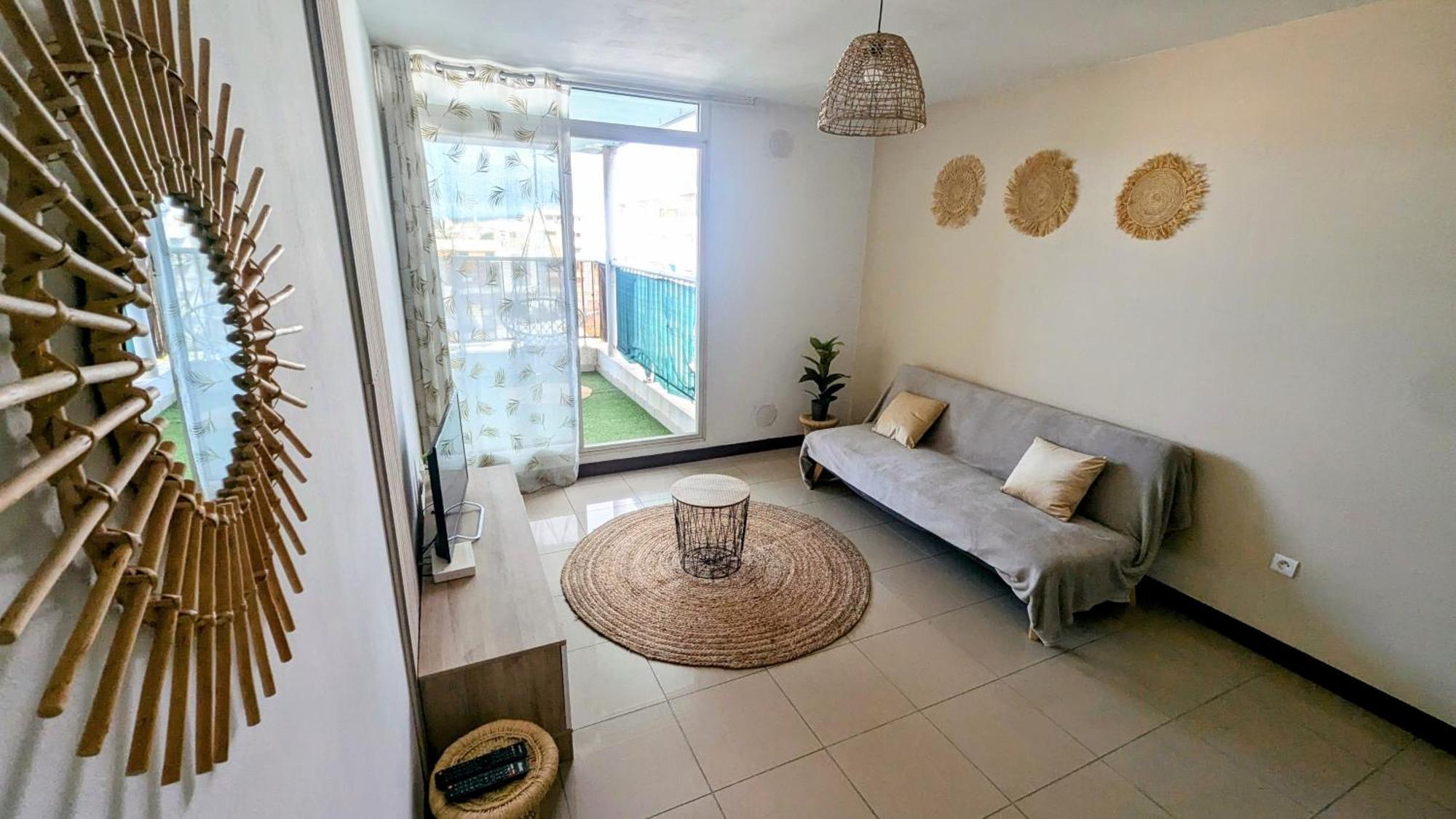 Ferienwohnung Entierement Equipe, Climatise, Wifi, Au Dernier Etage Sans Vis A Vis Saint-Denis Exterior foto